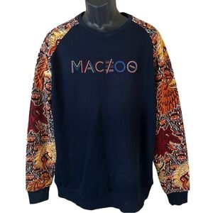 Maceoo Men's Graphic Luxe Raglan Sweater in blue with wolf-inspired sleeves